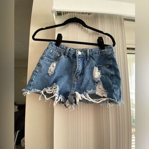 XS & S Frayed denim shorts
